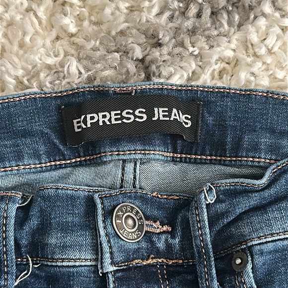 Express Jeans - Picture 2 of 5